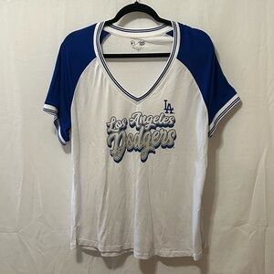 DODGERS Women’s V-neck shirt